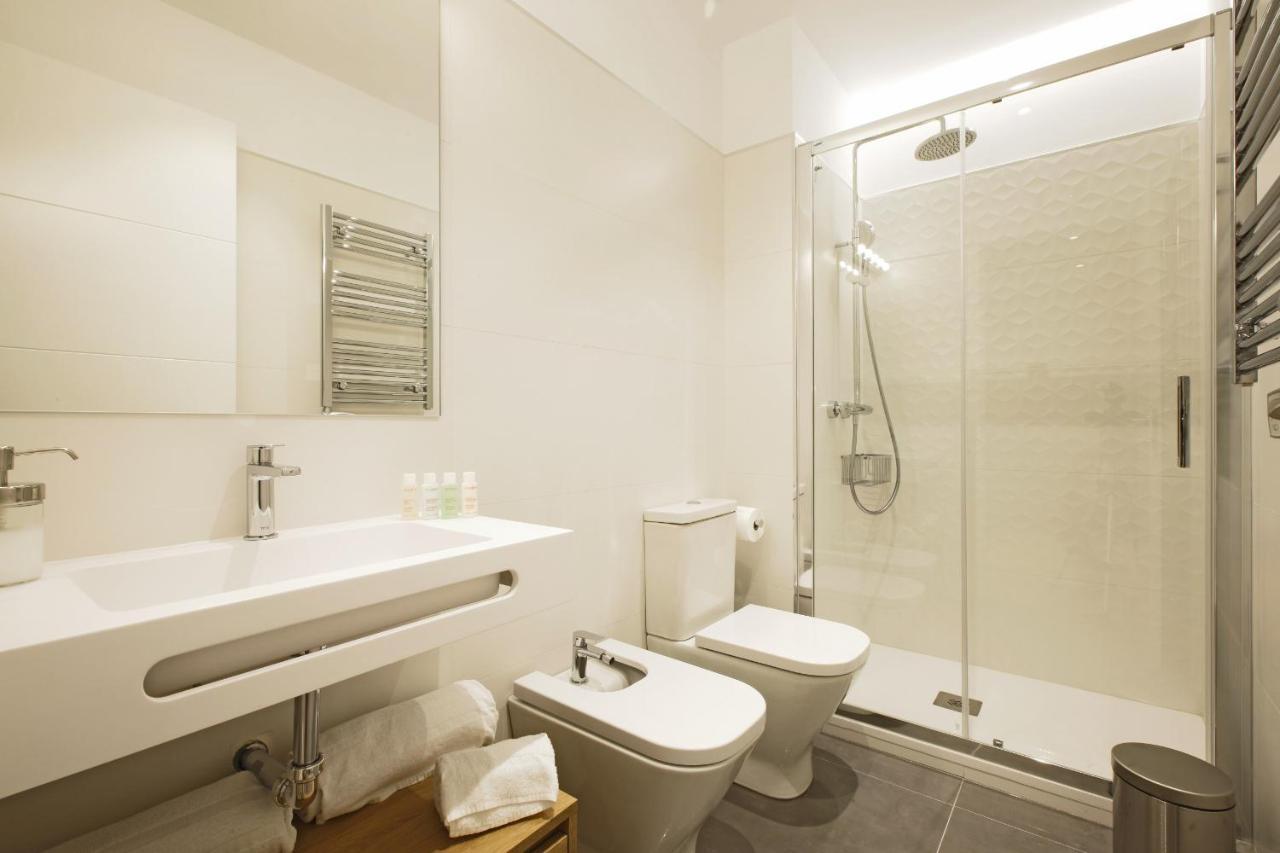Gran Via Suites Madrid Eksteriør billede