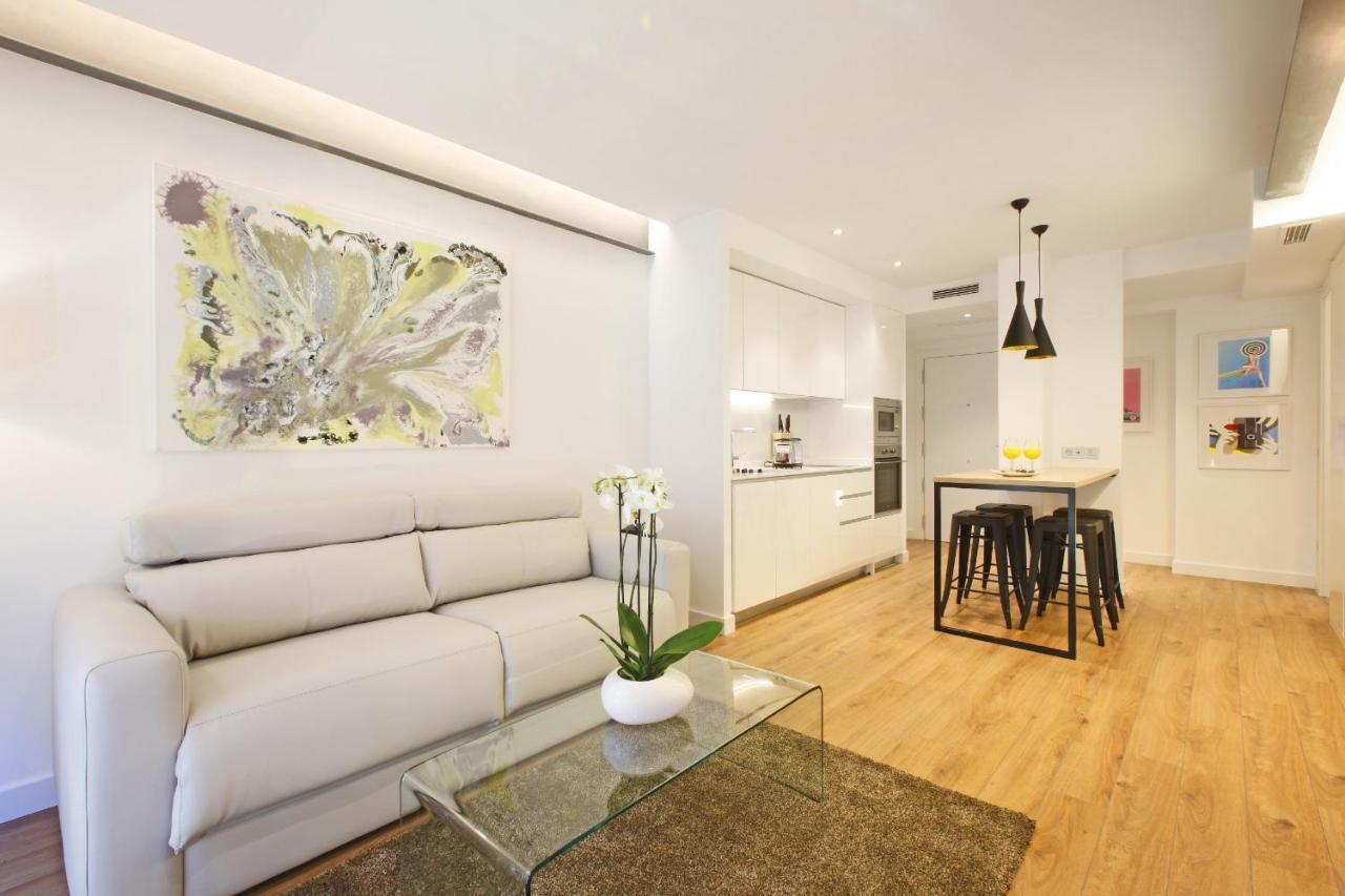 Gran Via Suites Madrid Eksteriør billede