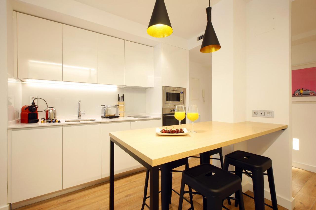 Gran Via Suites Madrid Eksteriør billede