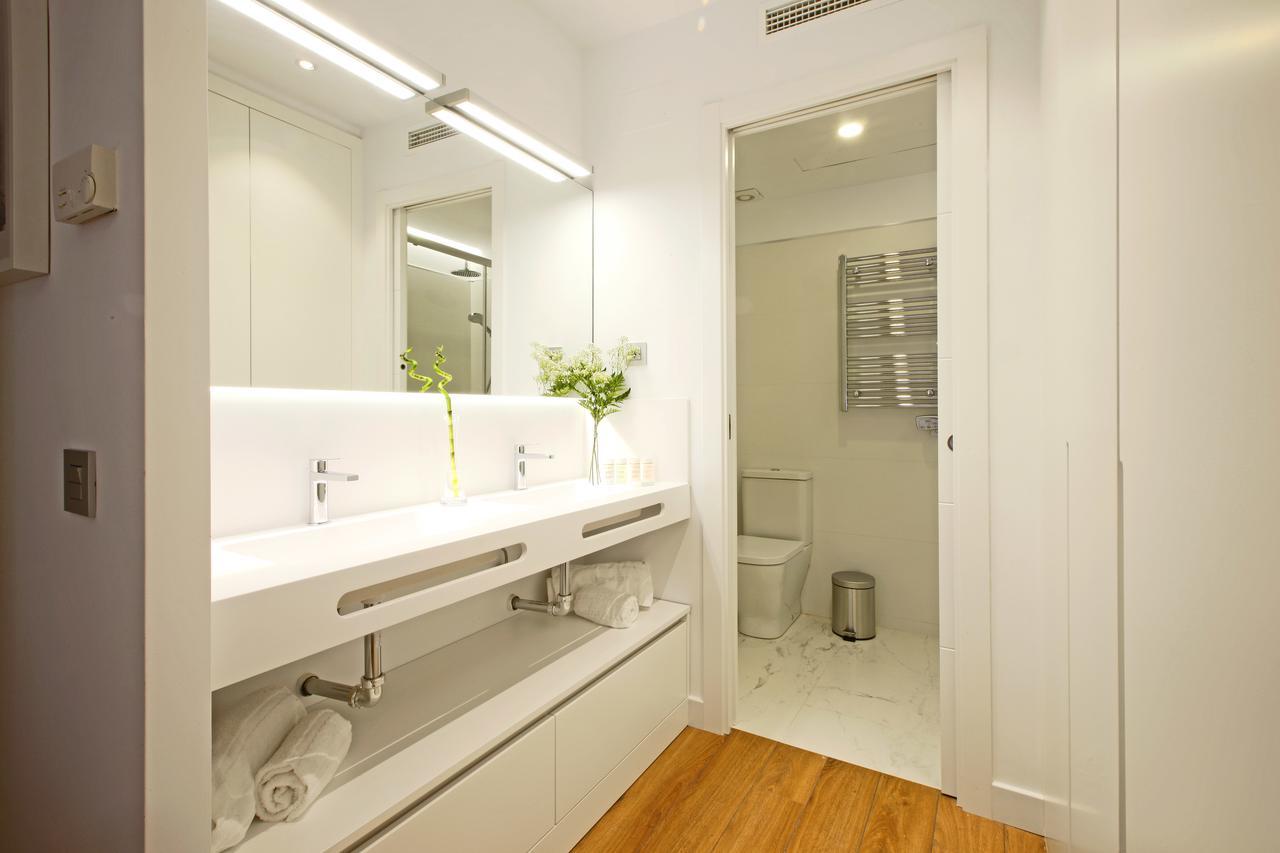 Gran Via Suites Madrid Eksteriør billede